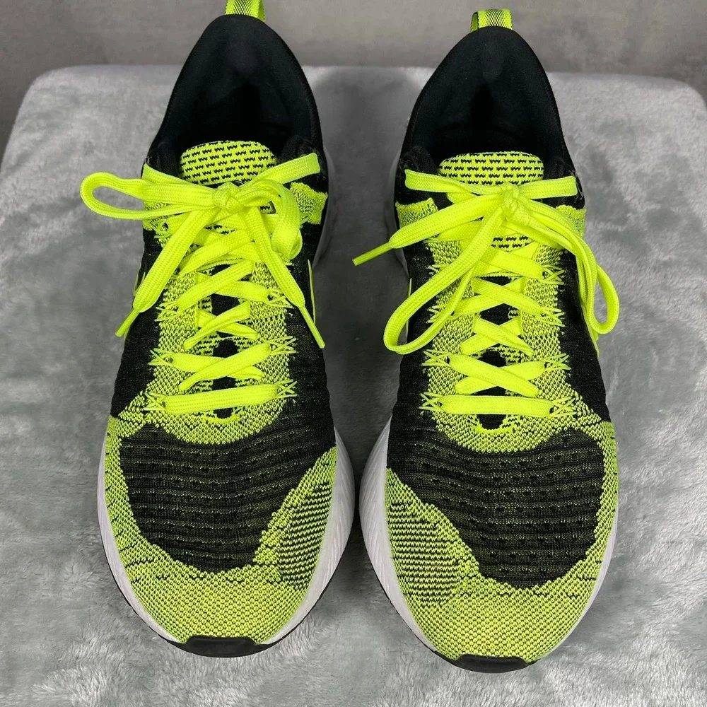 Nike React Infinity Run Flyknit Men Size 9.5 Volt Black Sneakers CD4371-700